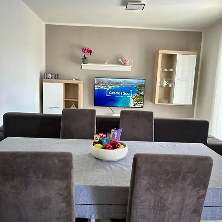 Apartment Near Sea ,,brale