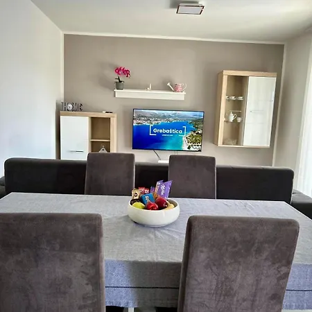 Apartment Near Sea ,,brale